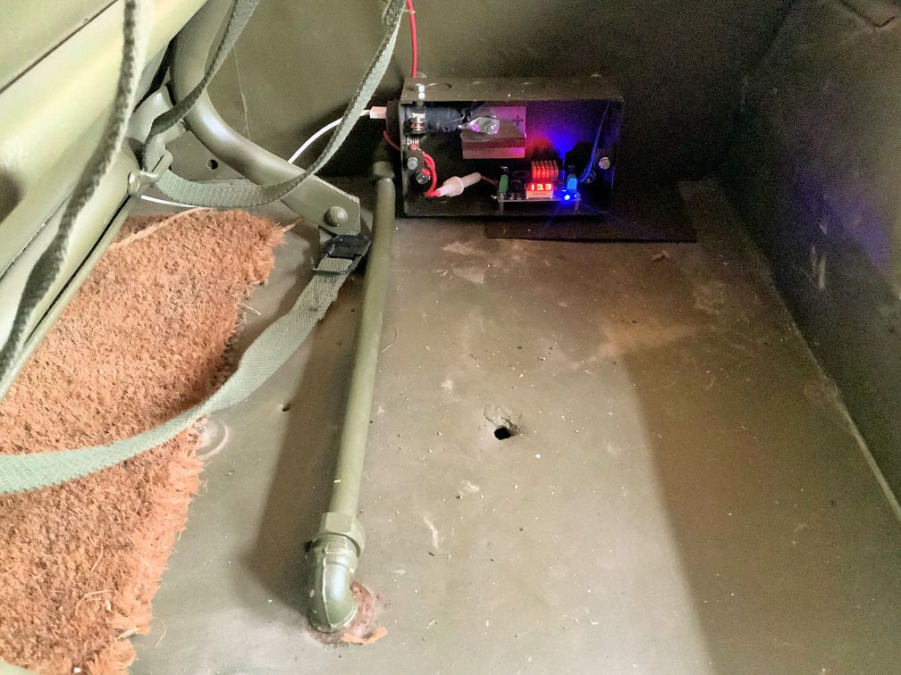 USB-in_RADIO_CONNECTING_BOX_2.JPG