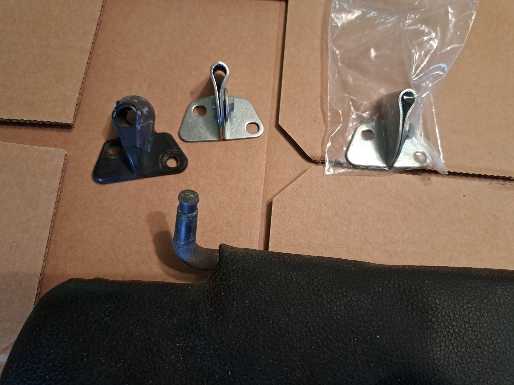 Pare-soleil metal-plastique.jpg
