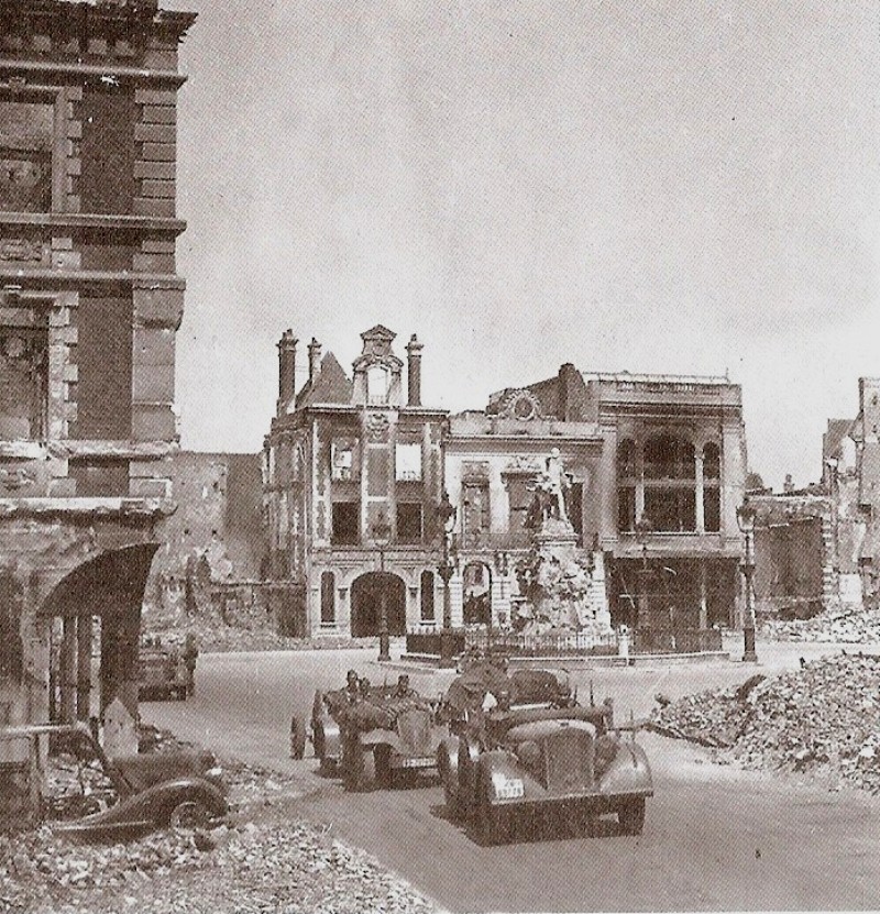 Place Amiral Courbet.jpg