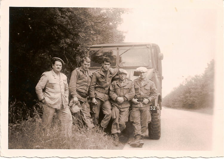 1965 - 408 BS retour de mission à Mulhouse - 408e bs camp de bockange .jpg