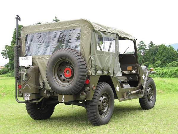 1973-U.S.A._Other--M151A1_MUTT_02.jpg