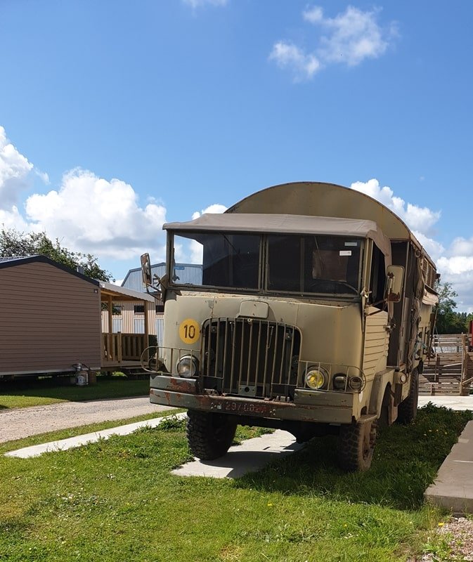 Simca-Cargo-min.jpg