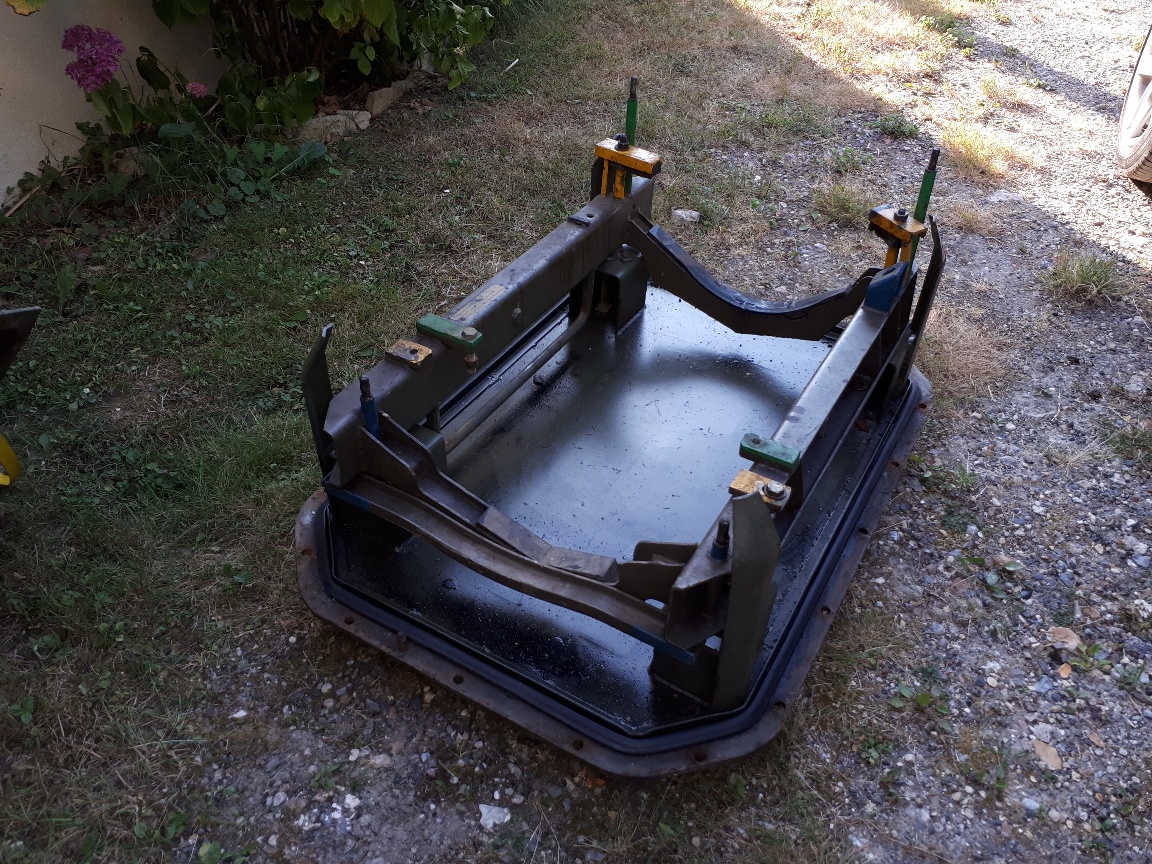 Chassis support